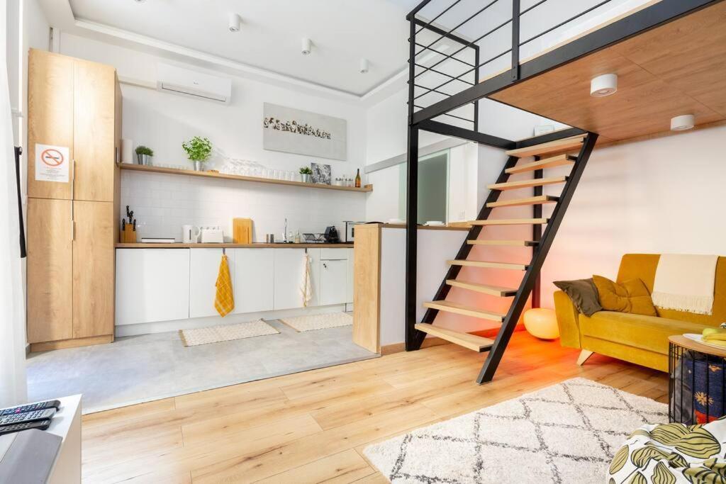 Stylish And Smart Apartment In The Center Budapest Exterior photo